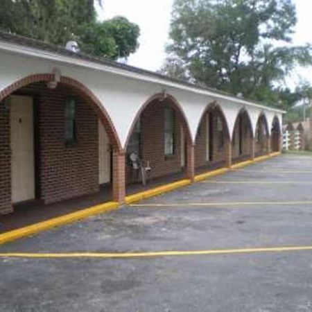 A1 Value Inn Hernando Esterno foto