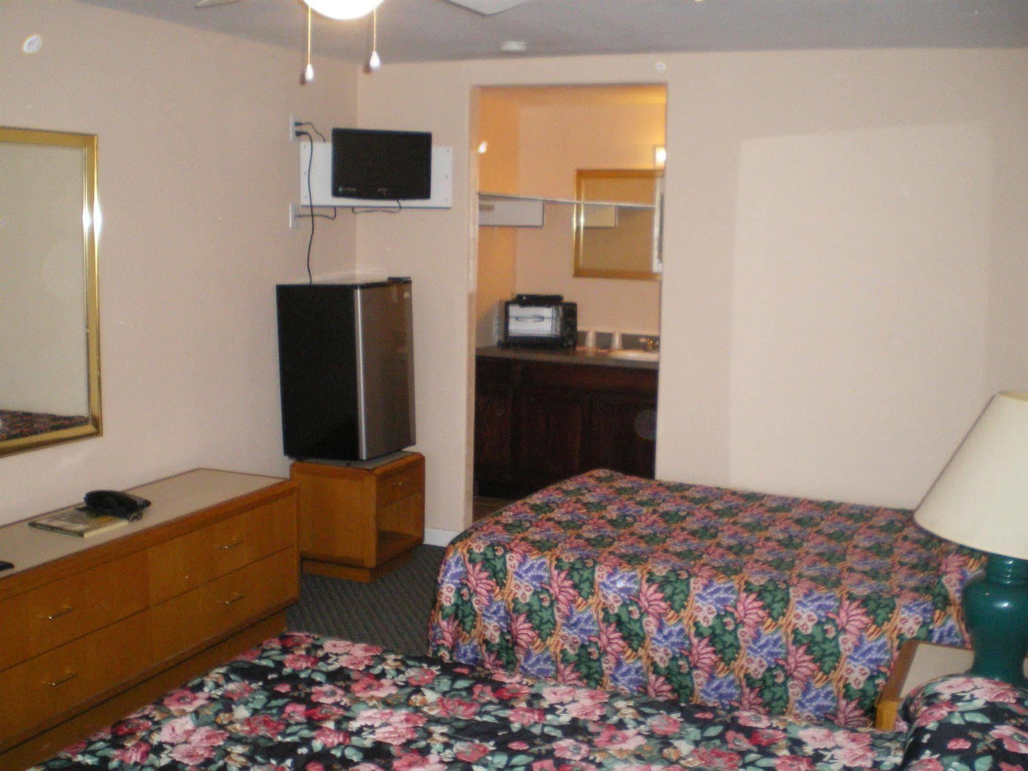 A1 Value Inn Hernando Esterno foto